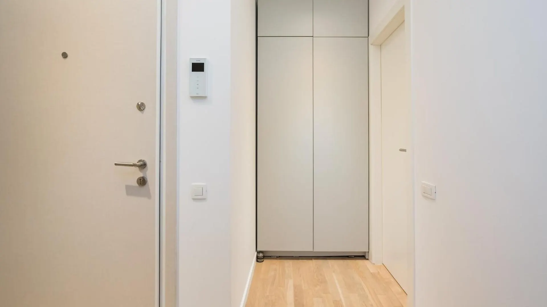 Apartamento Zen Studios - Central Escape With Parking Bucareste