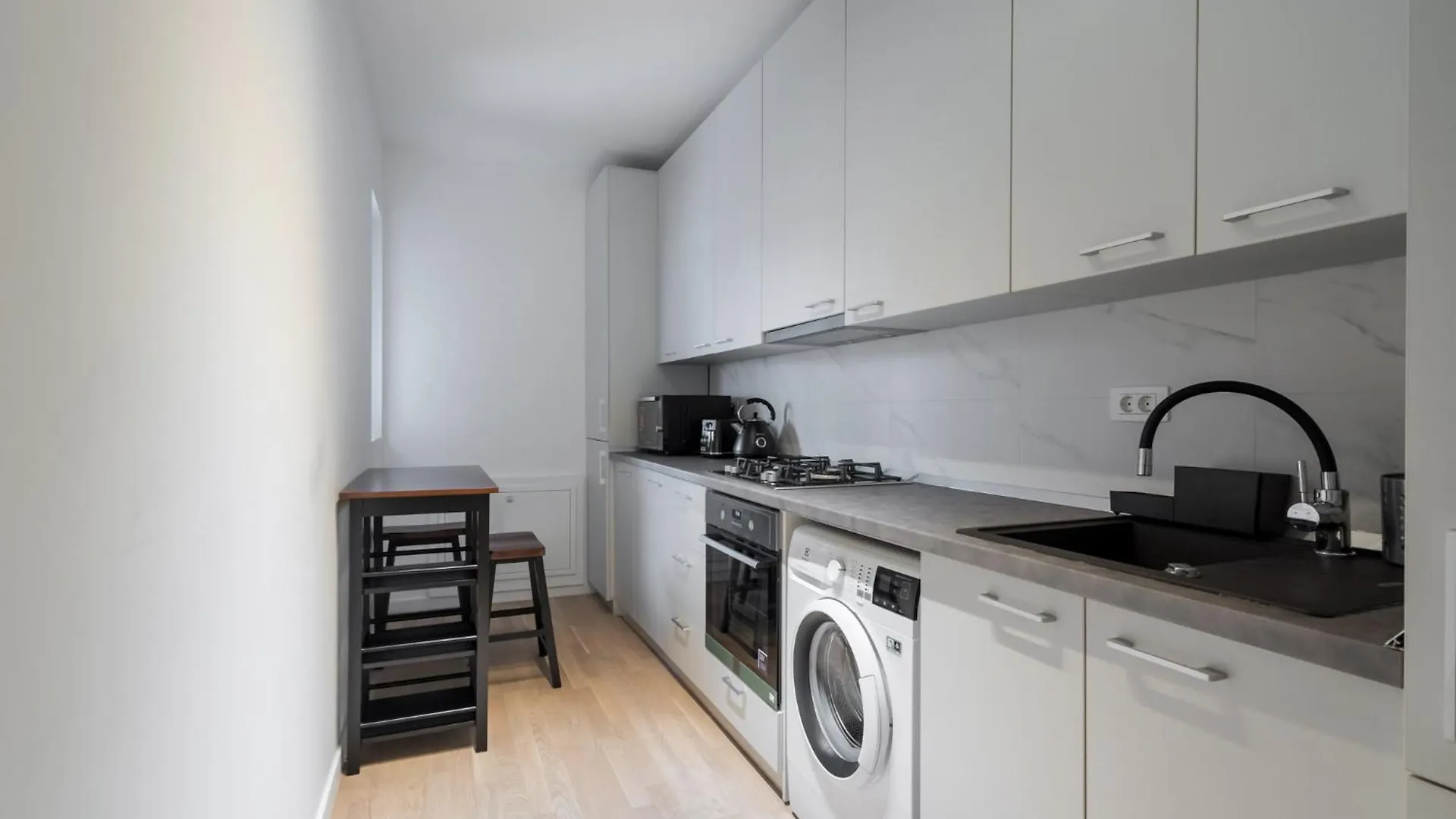 Apartamento Zen Studios - Central Escape With Parking Bucareste Roménia